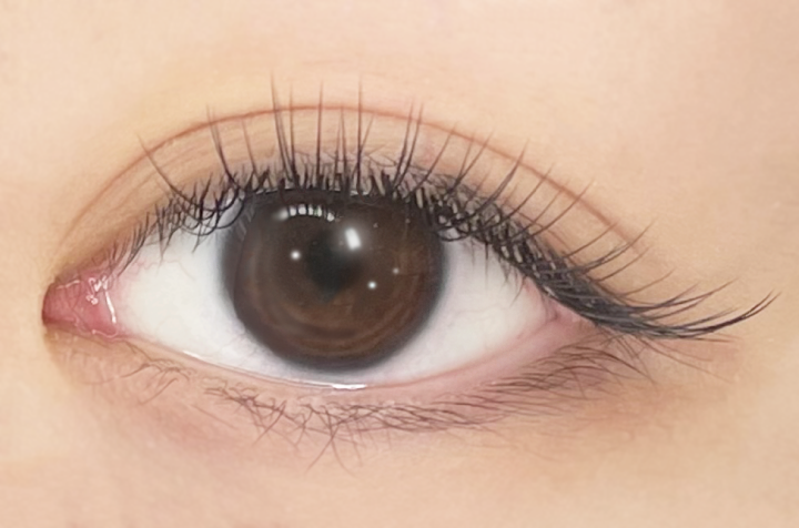 まつエク100本サイド写真