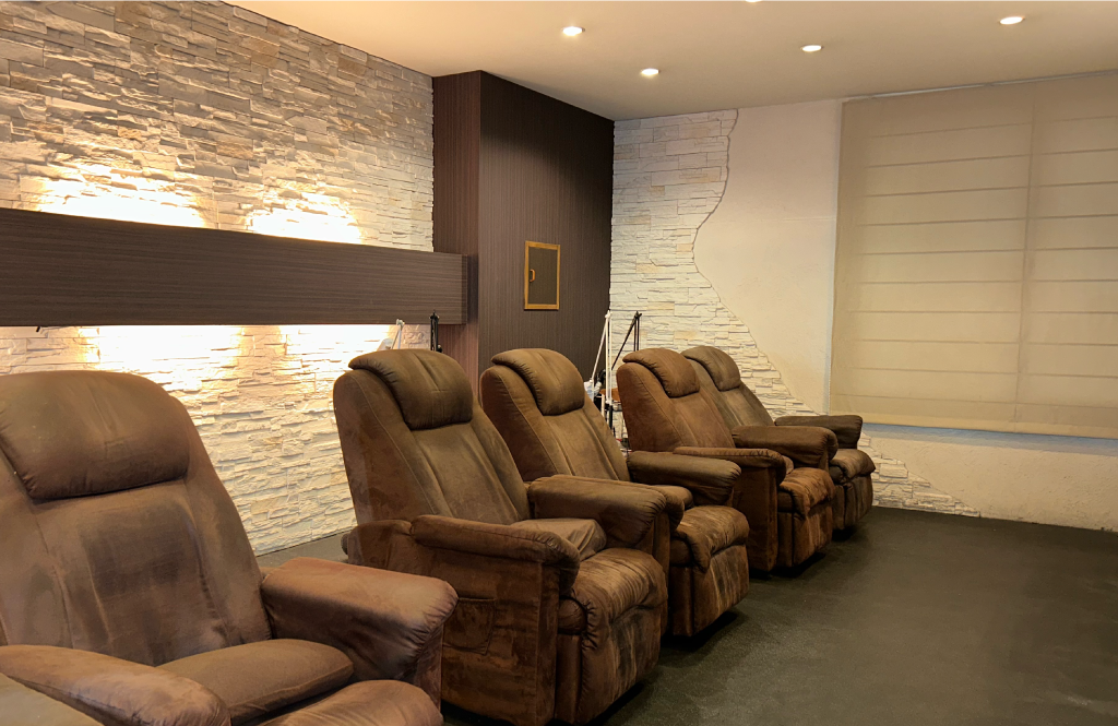 アイラッシュサロンRenata新宿店内No.1